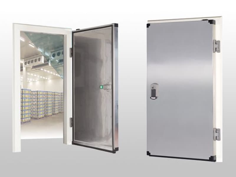 Характеристики дверей систем холодильной камеры